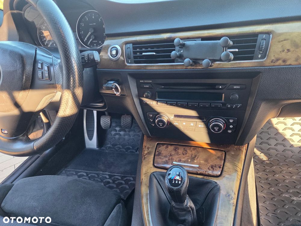 BMW Seria 3 325i - 19