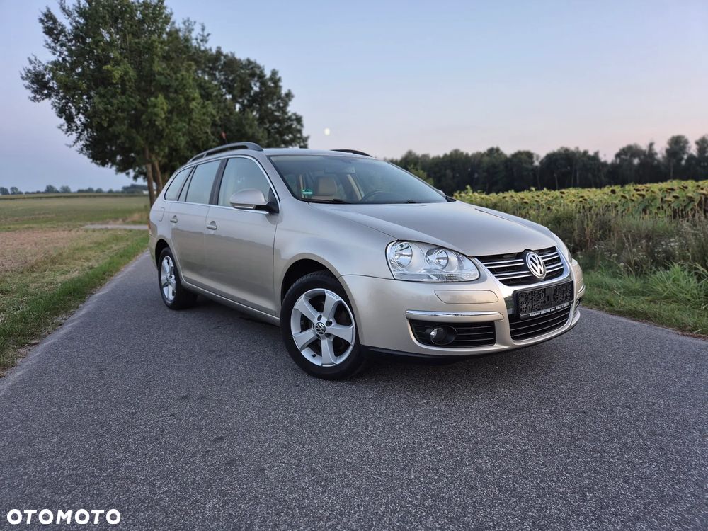 Volkswagen Golf V 1.6 Comfortline - 1