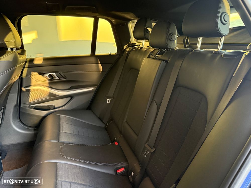 BMW 320 e Line Sport Auto - 10