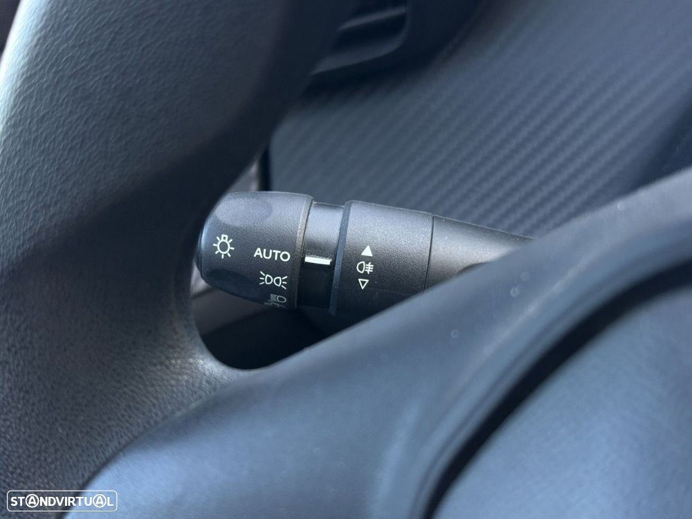 Peugeot 208 1.2 PureTech Active Pack - 9