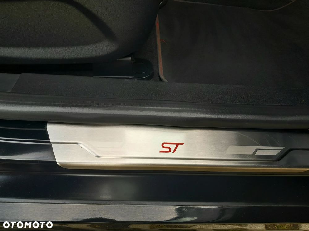 Ford Fiesta 1.0 EcoBoost S&S ST-LINE - 18