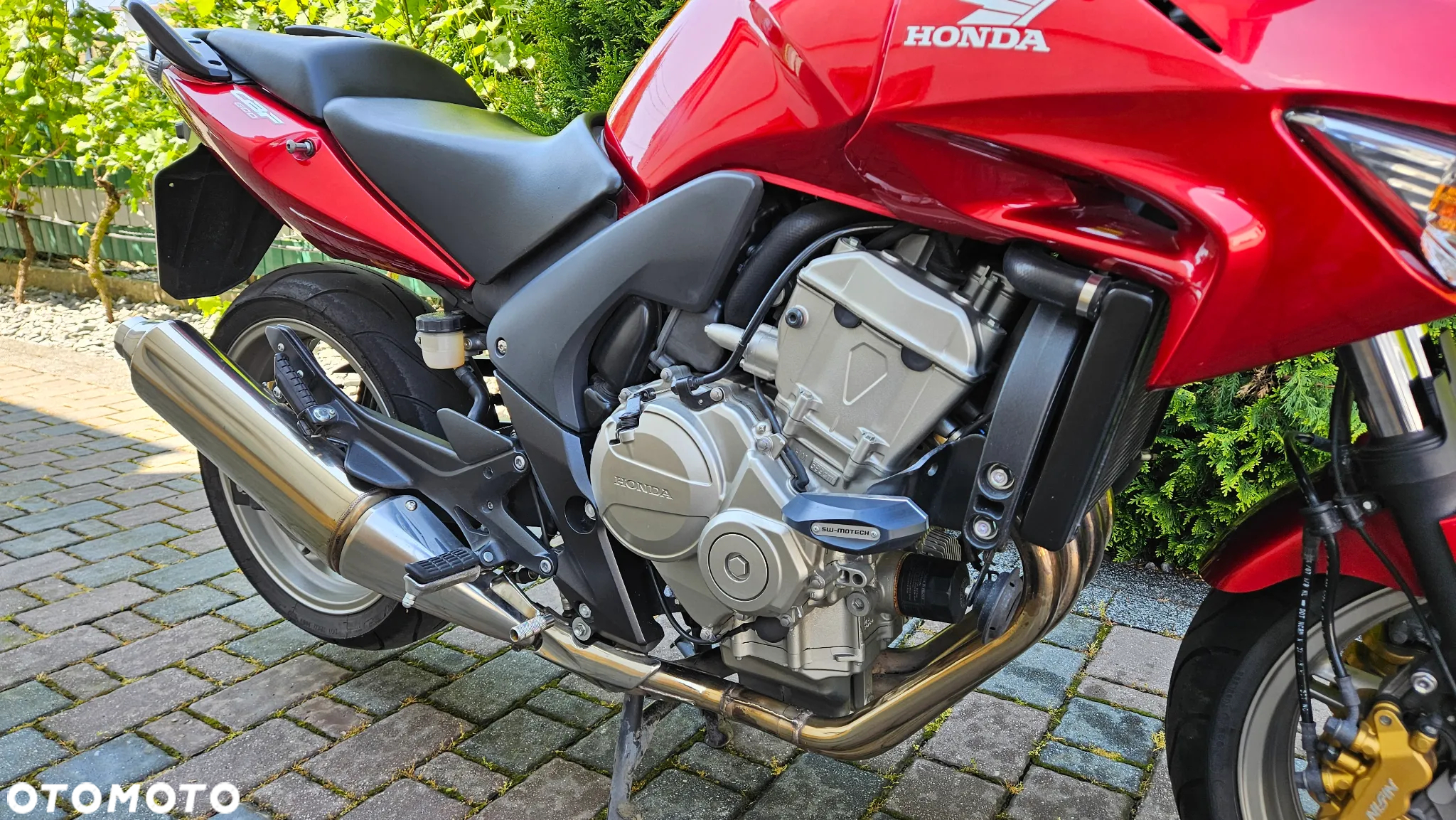 Honda CBF - 10