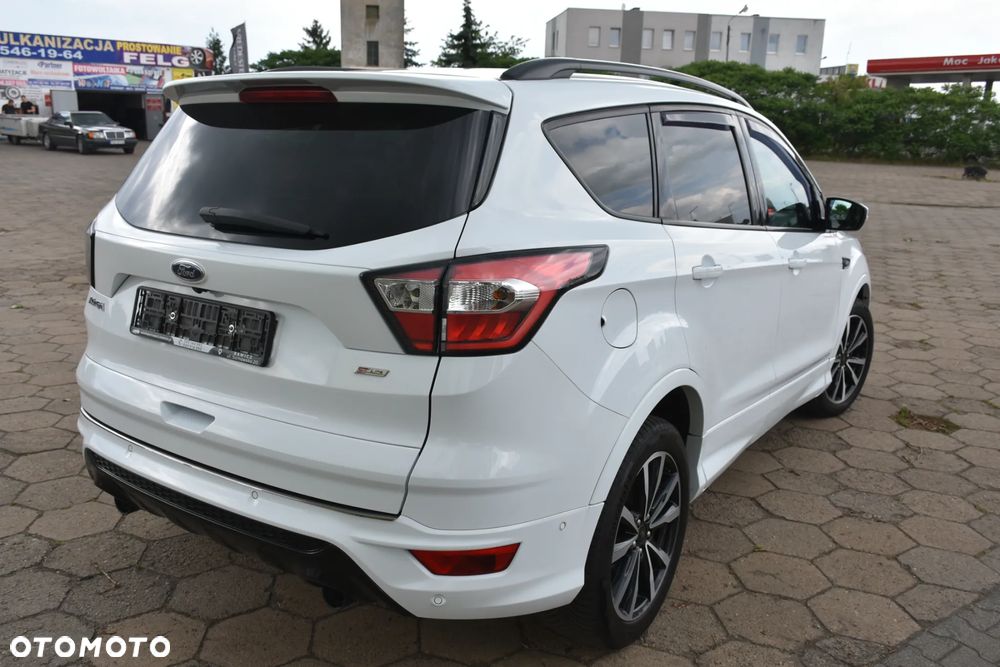 Ford Kuga - 2