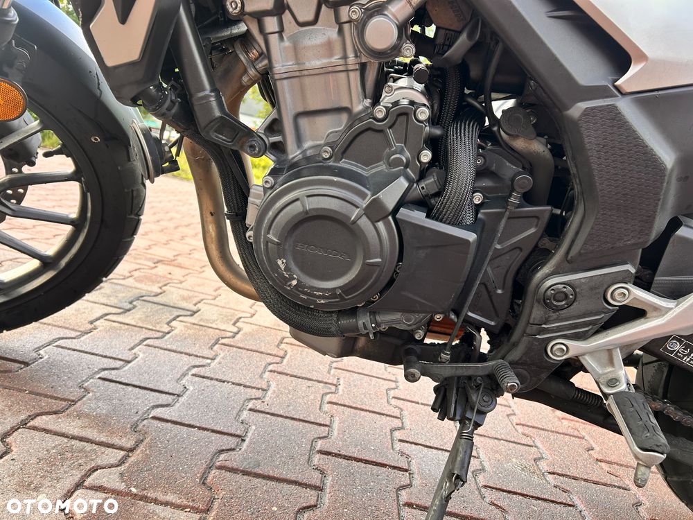 Honda CB - 16
