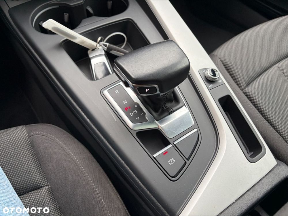 Audi A4 Avant 50 TDI quattro tiptronic S line - 23