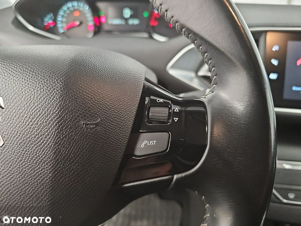 Peugeot 308 1.5 BlueHDi Active S&S - 23