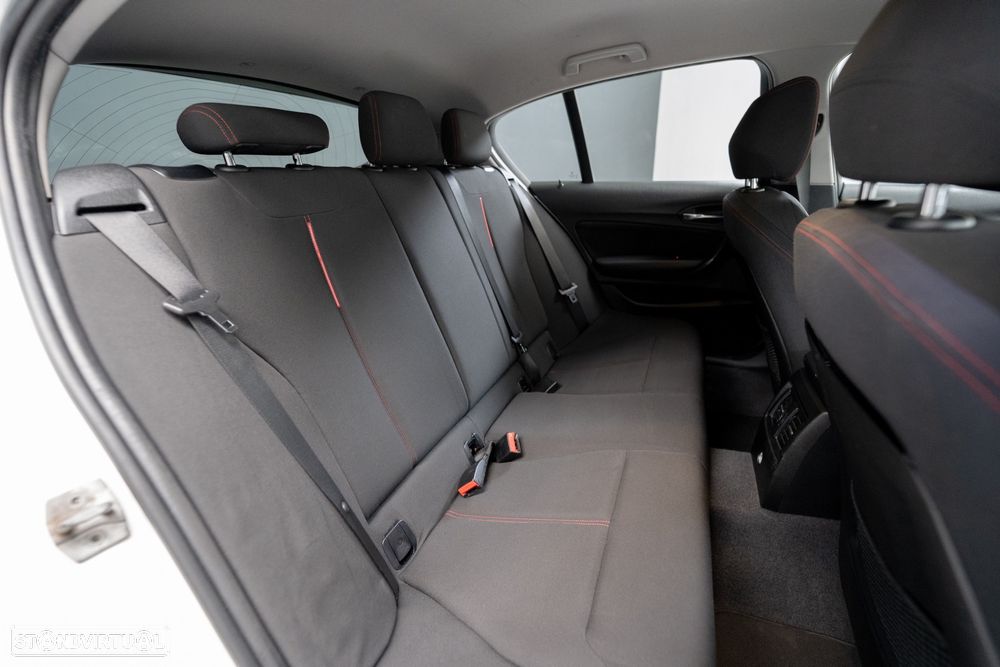 BMW 116 d EDynamics Line Sport - 18
