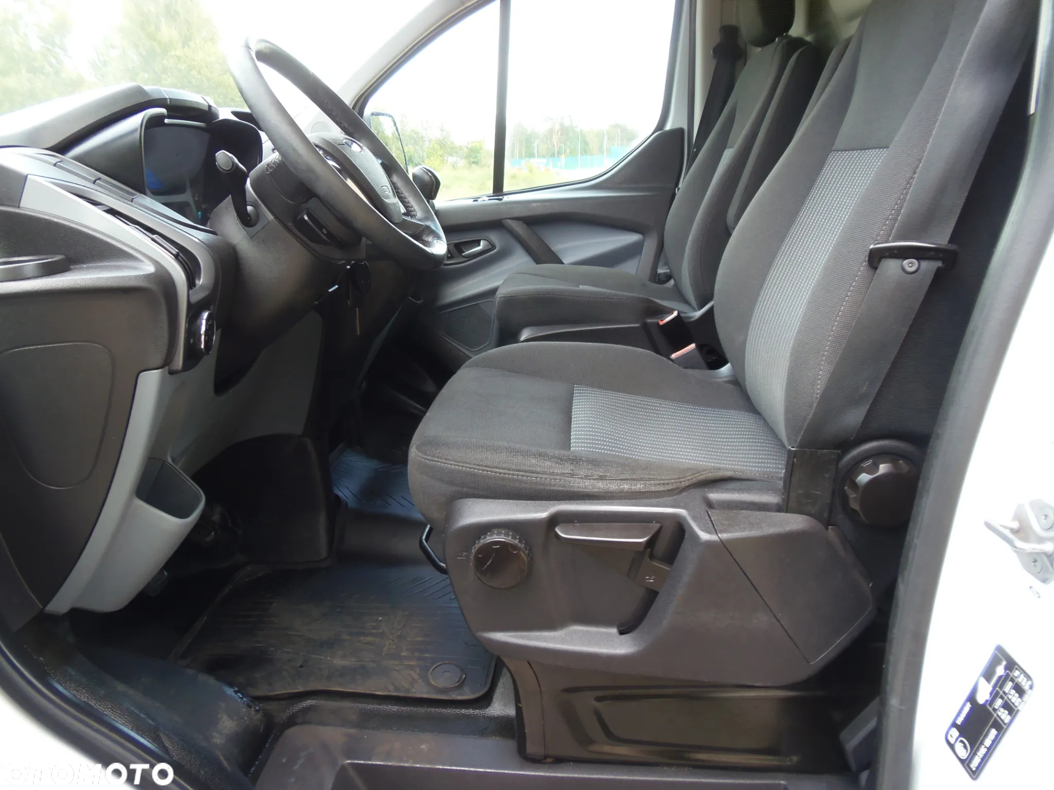 Ford Transit Custom - 27