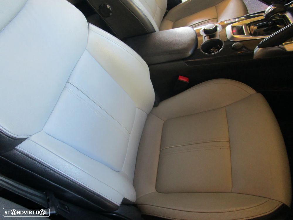 Peugeot 3008 2.0 HDi Hybrid4 Limited Edition - 20