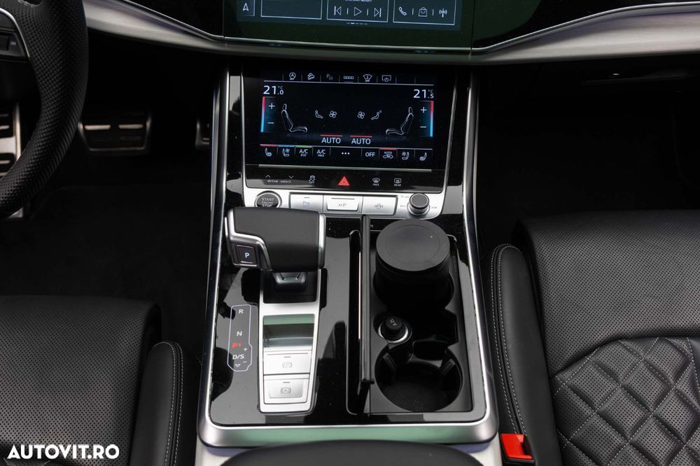 Audi Q8 - 12