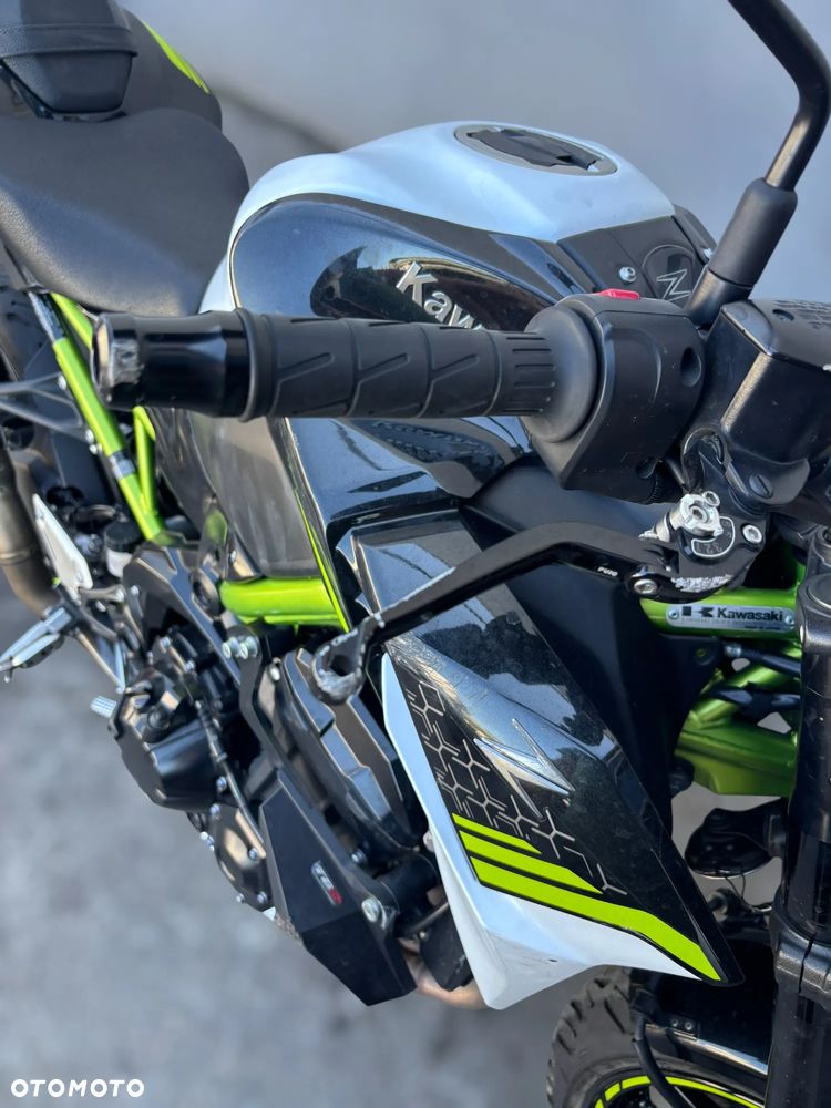 Kawasaki Z 900 - 10