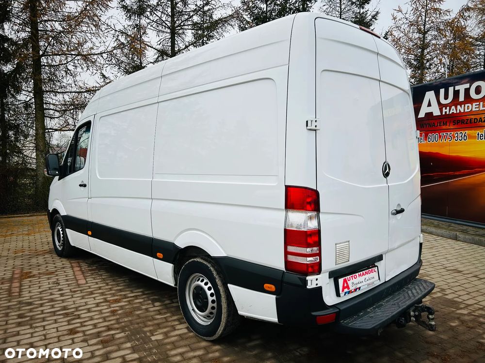 Mercedes-Benz Sprinter - 14
