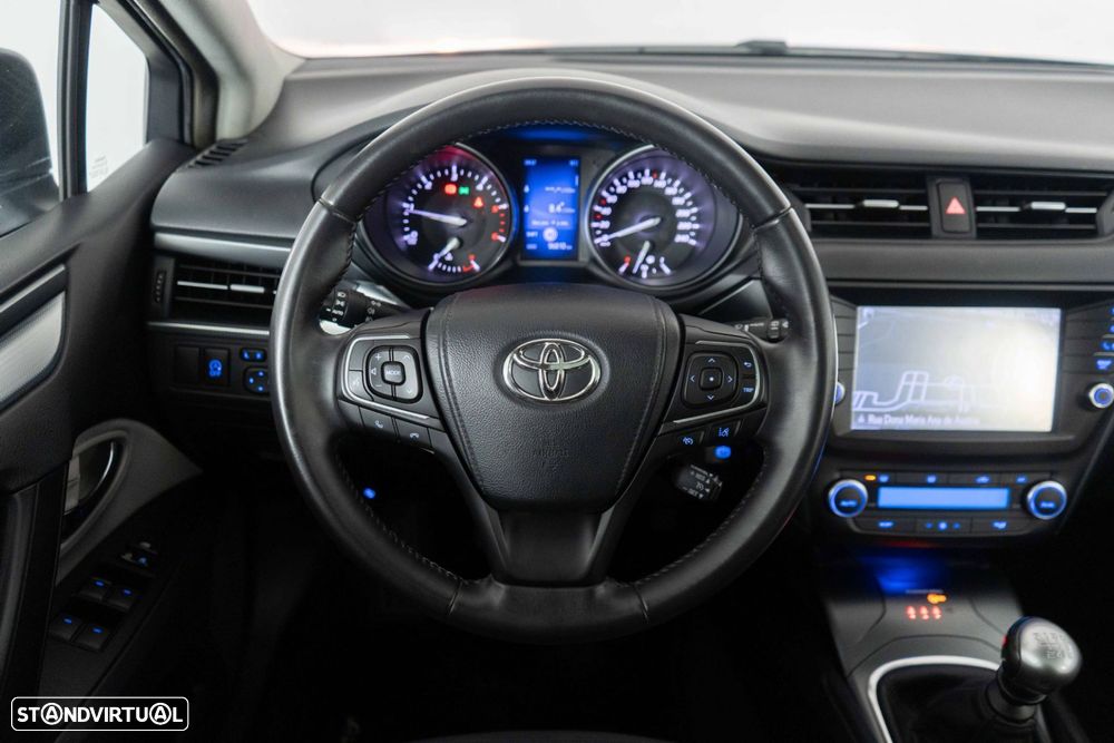 Toyota Avensis Touring Sports 1.6 D-4D Luxury+GPS - 26