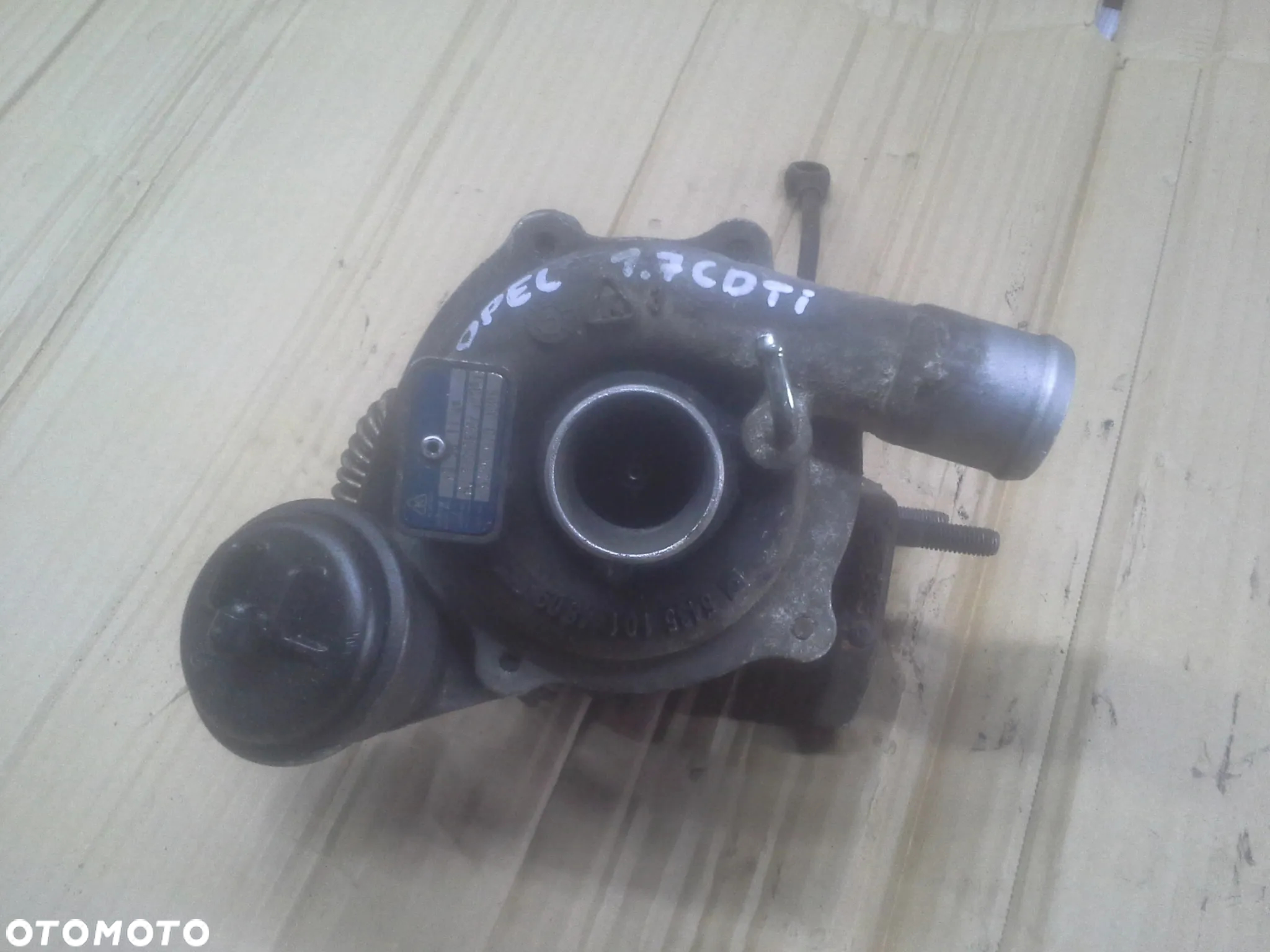 Opel Corsa 1.7 CDTi turbosprężarka 73501344 - 2
