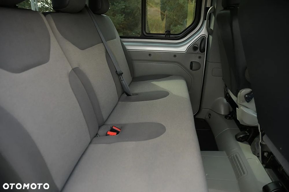 Renault Trafic - 21