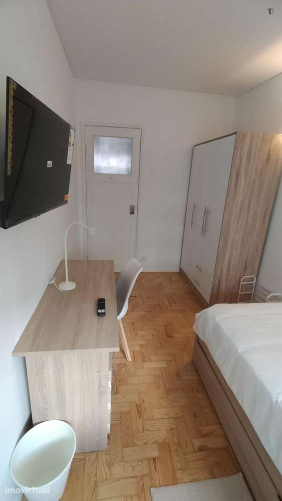 Quarto - localizado em Oeiras Lisbon - Grande imagem: 3/18