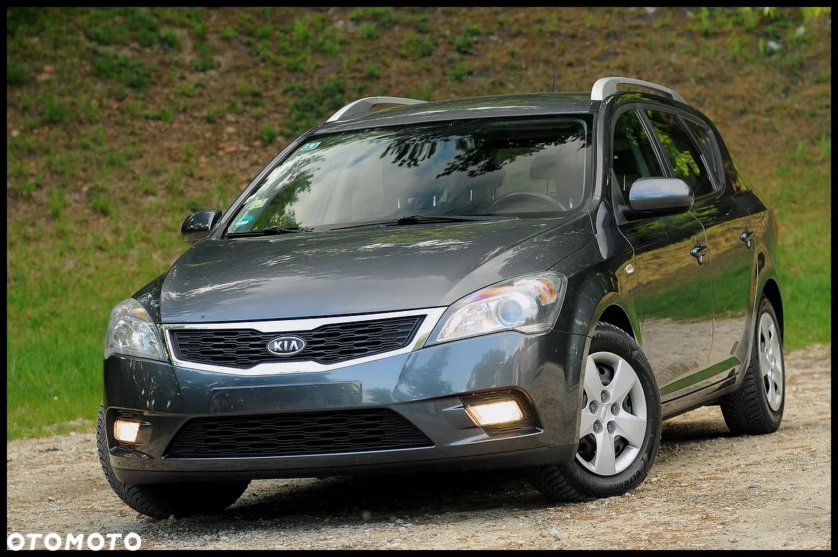 Kia Ceed - 1