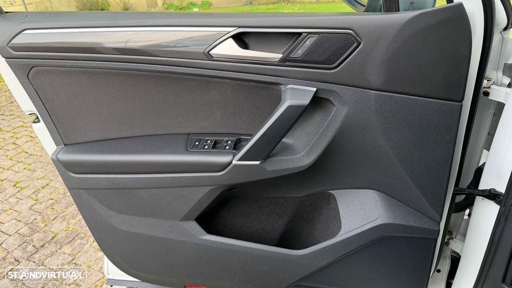 VW Tiguan 2.0 TDI R-Line DSG 4Motion - 15