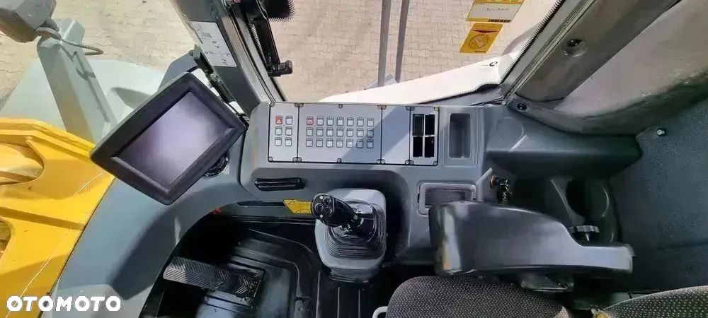 Liebherr Ładowarka Liebherr 580 ładna super stan - 23