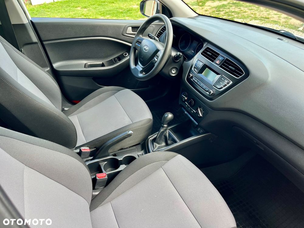 Hyundai i20 1.2 Classic Plus - 13