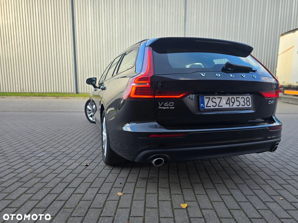 Volvo V60 D4 AWD Geartronic Momentum - 12