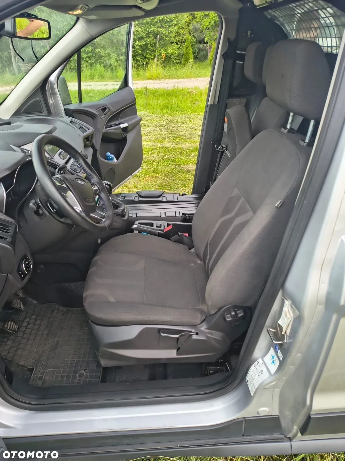 Ford Transit Connect - 13