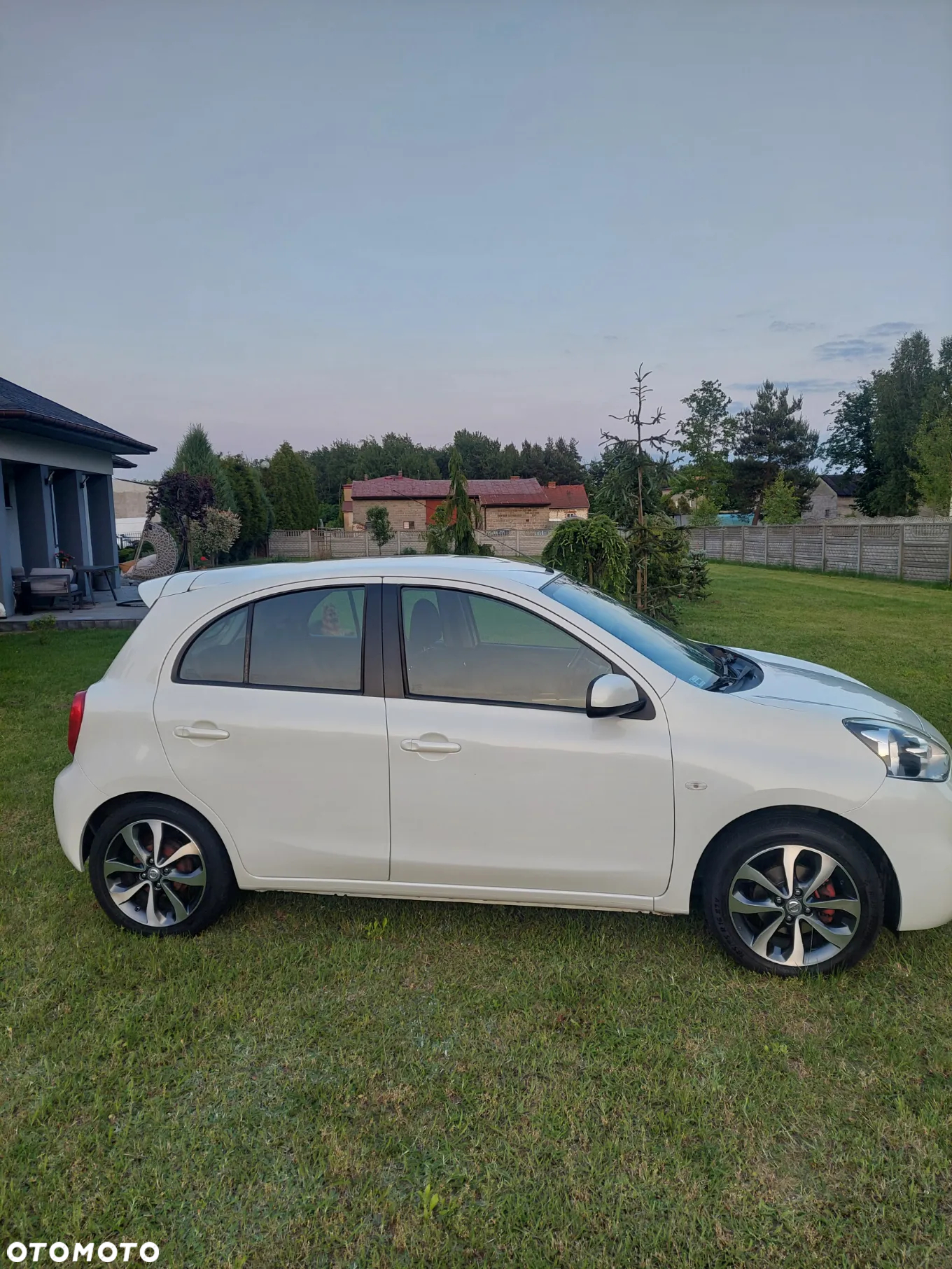 Nissan Micra 1.2 DIG-S Tekna CVT - 4