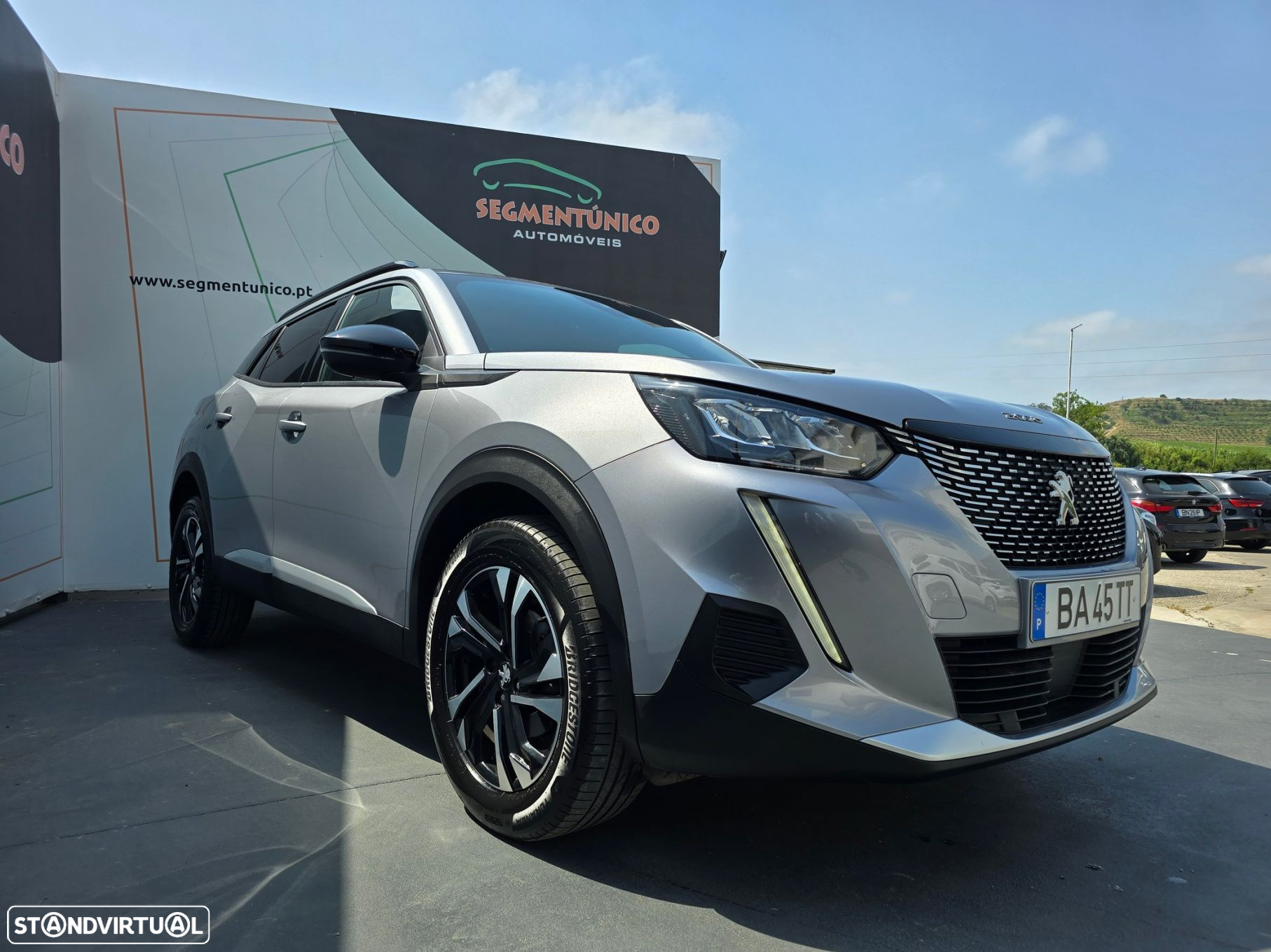 Peugeot 2008 1.2 PureTech Allure Pack EAT8 - 5