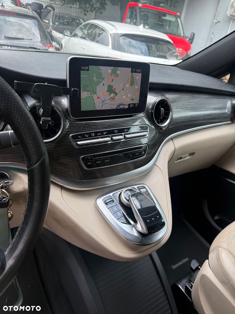 Mercedes-Benz Klasa V 300 d Avantgarde 9G-Tronic - 20