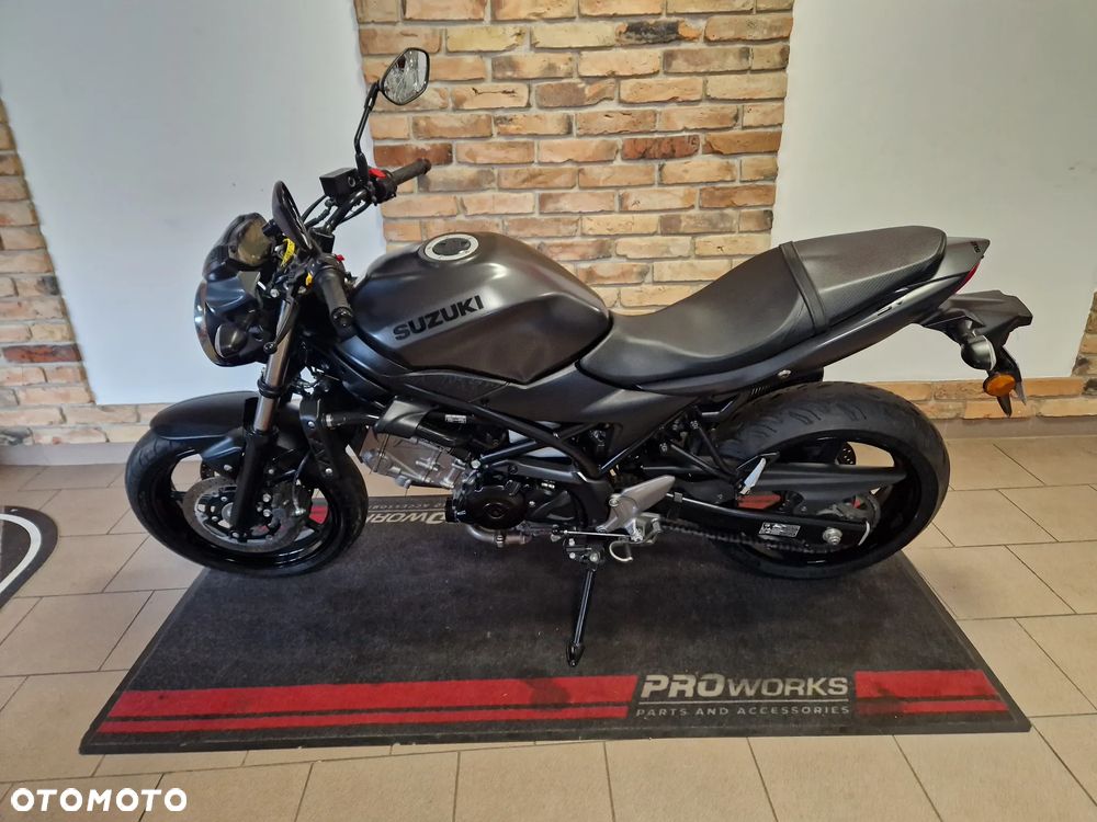 Suzuki SV - 7