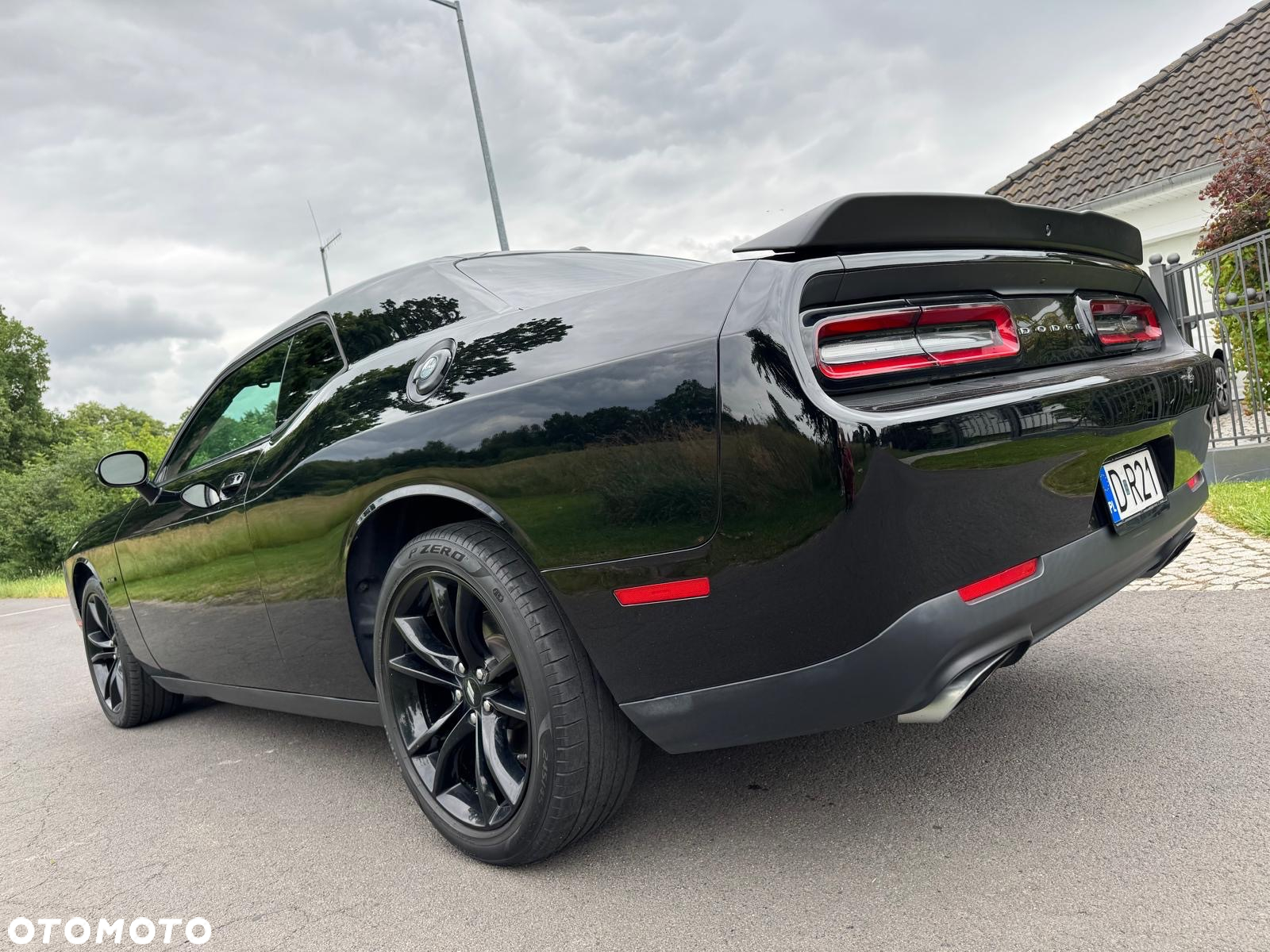 Dodge Challenger - 7