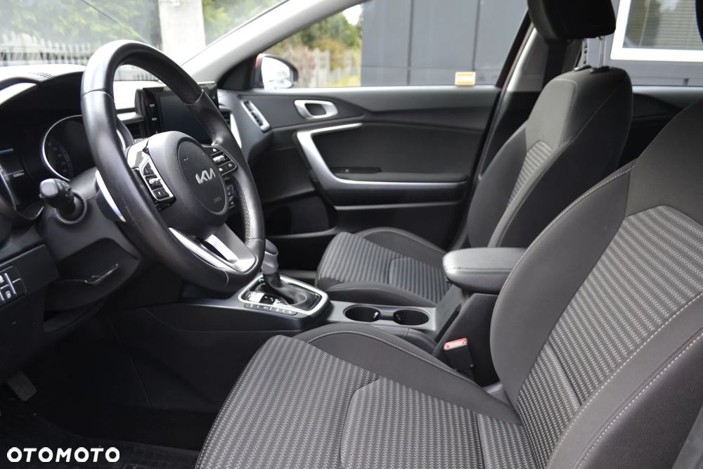 Kia Ceed 1.5 T-GDI M DCT - 24