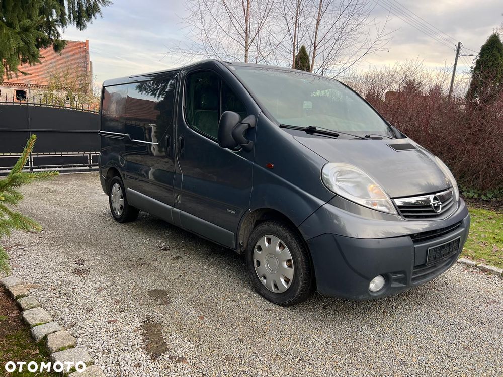 Opel Vivaro - 2