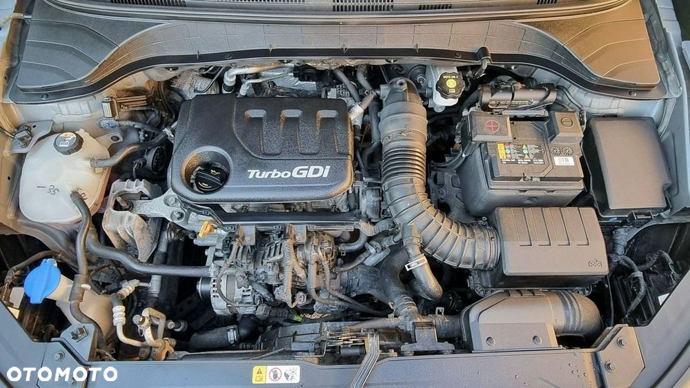 Hyundai Kona - 11