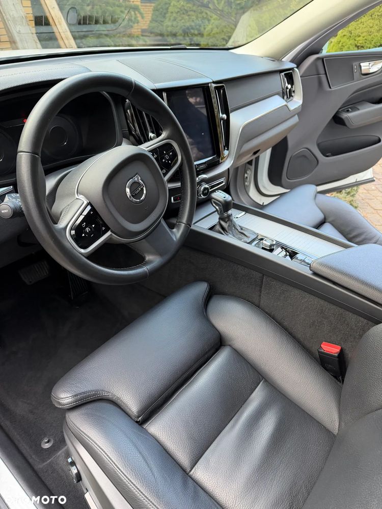 Volvo XC 60 D5 SCR AWD Inscription - 24