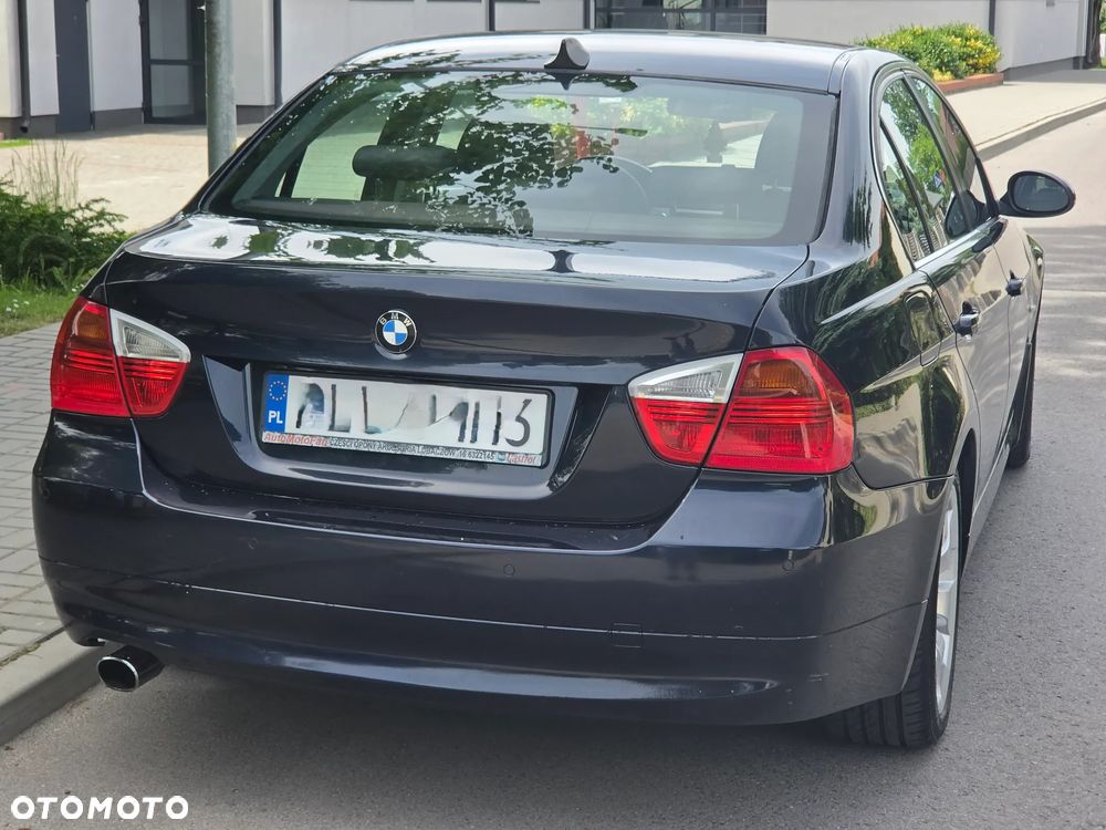 BMW Seria 3 318i Edition Sport - 10