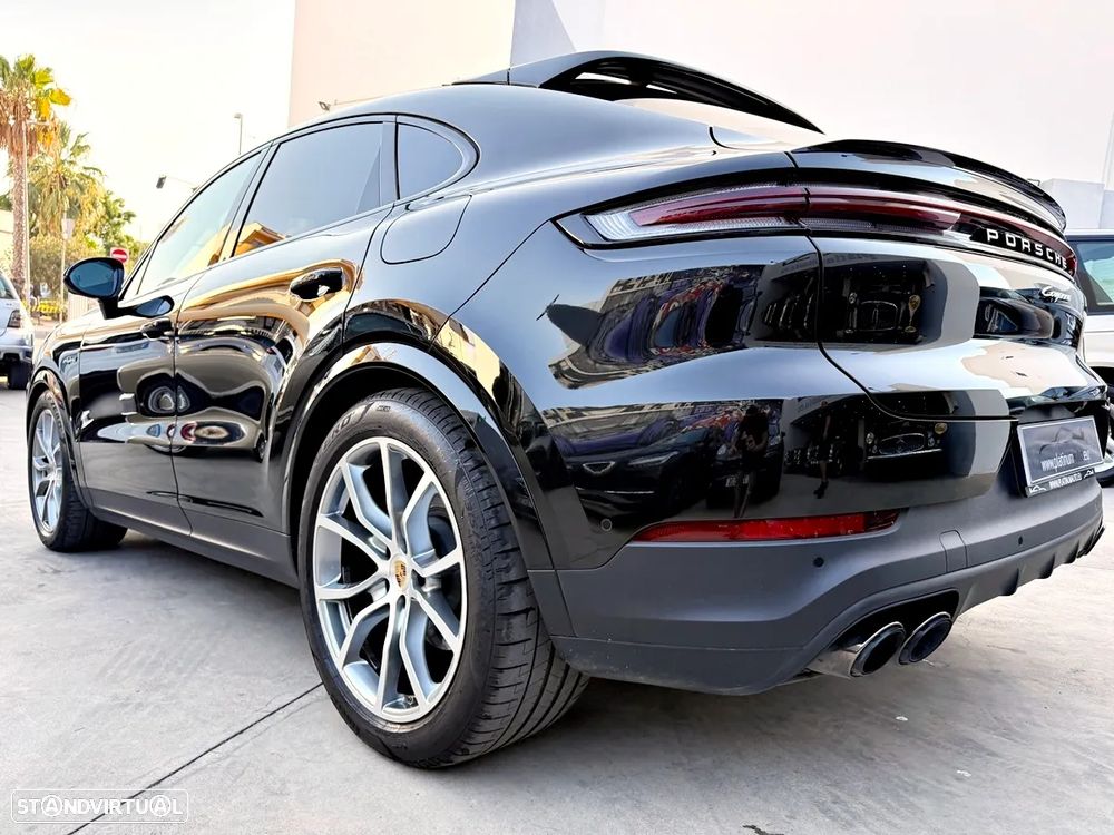 Porsche Cayenne Coupé E-Hybrid - 48
