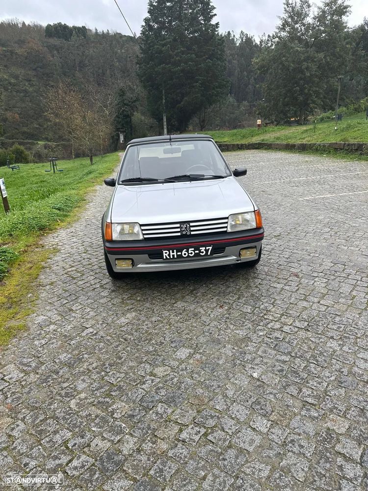 Peugeot 205 Cabrio - 1