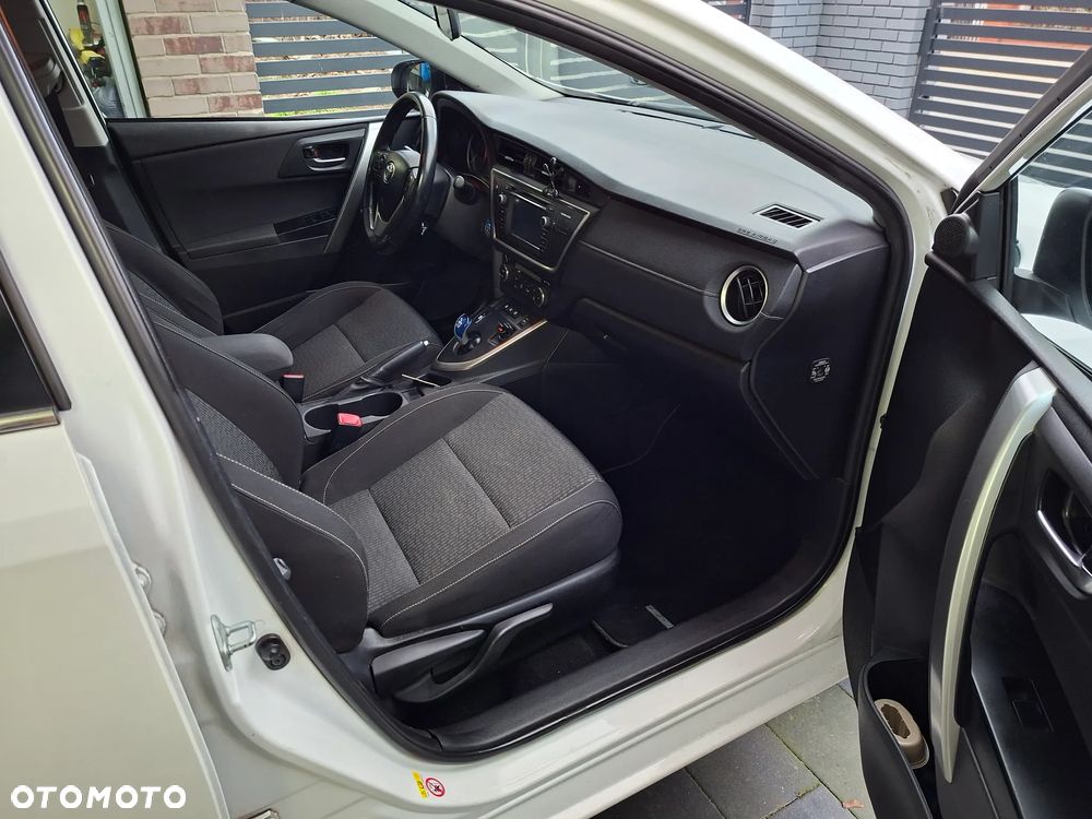 Toyota Auris Hybrid 135 Active - 6