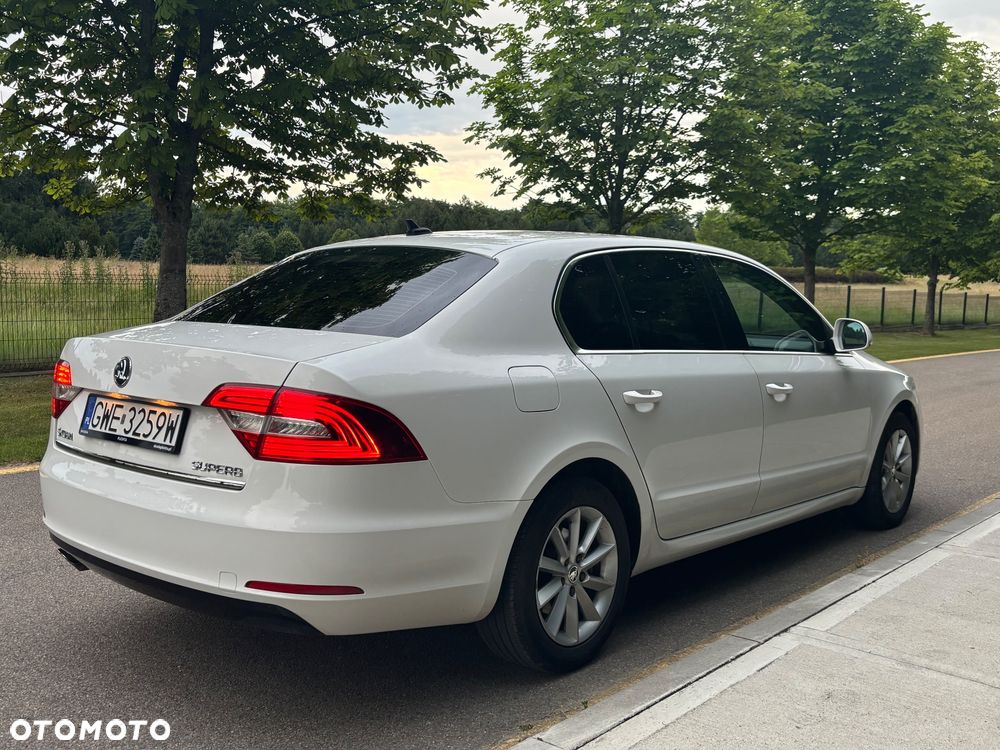Skoda Superb 2.0 TDI Business DSG - 6
