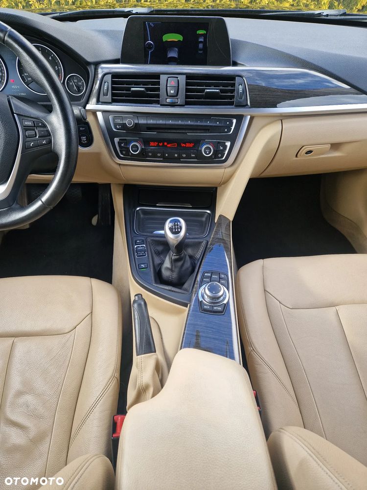 BMW Seria 3 - 24