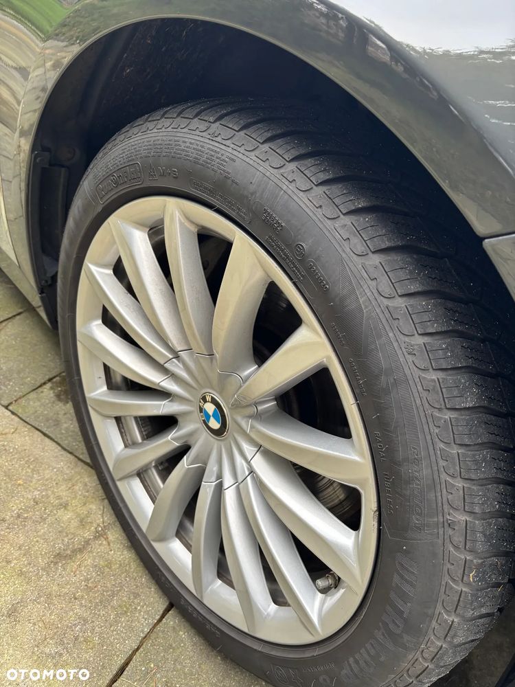 BMW Seria 7 740d xDrive - 27