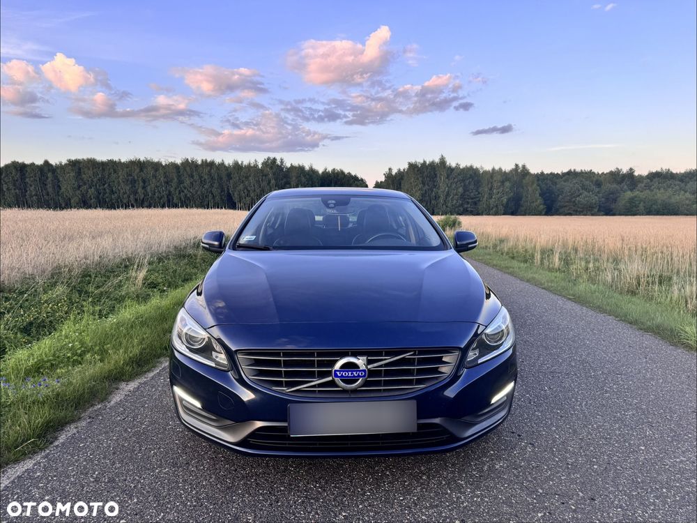 Volvo S60 D4 Drive-E Momentum - 1