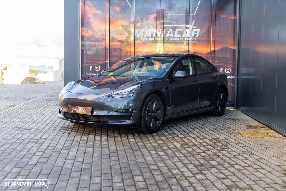 Tesla Model 3 Standard Range Plus RWD - 1