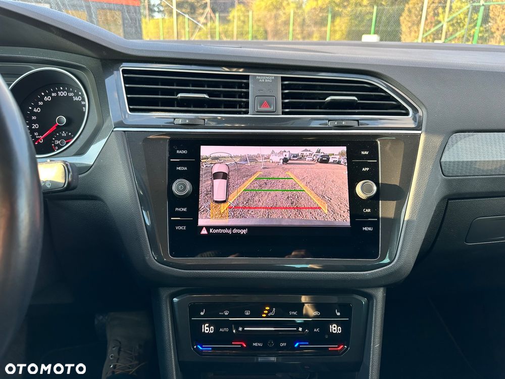 Volkswagen Tiguan - 31