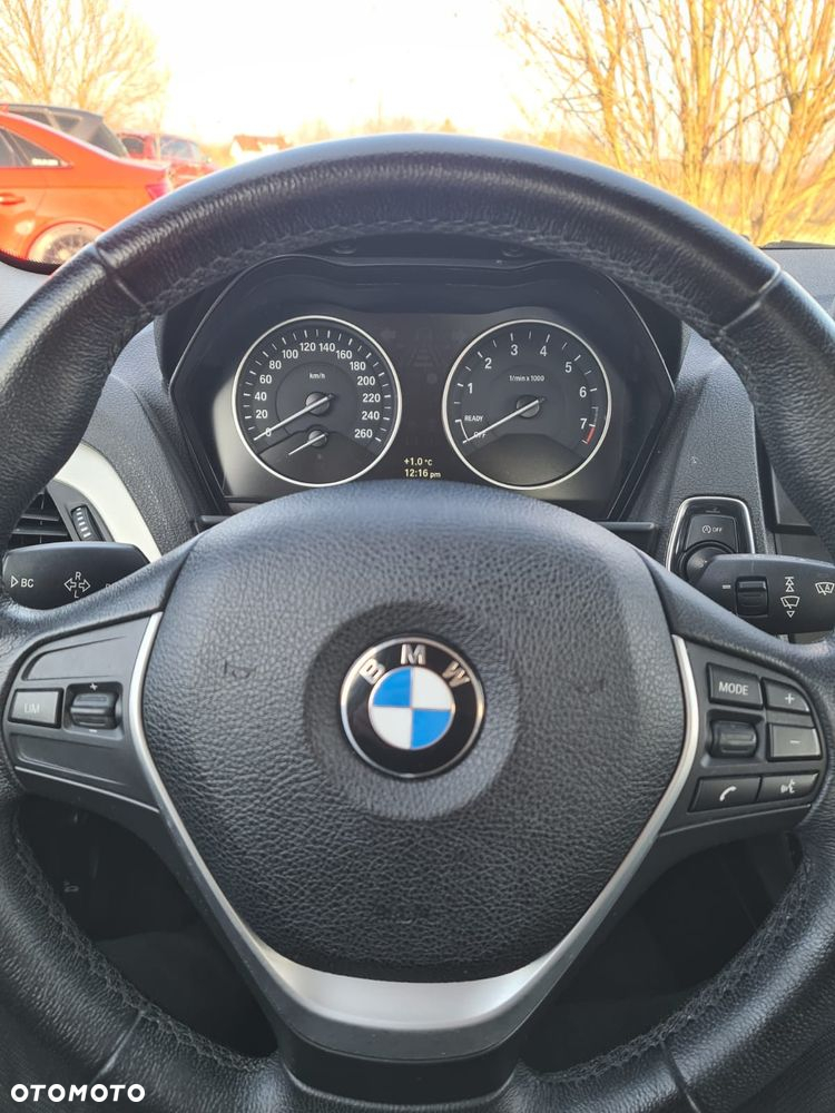 BMW Seria 1 116i - 10