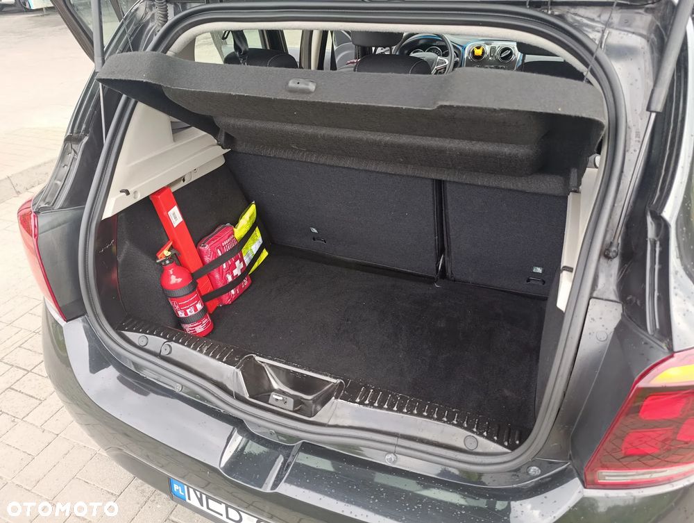 Dacia Sandero - 8