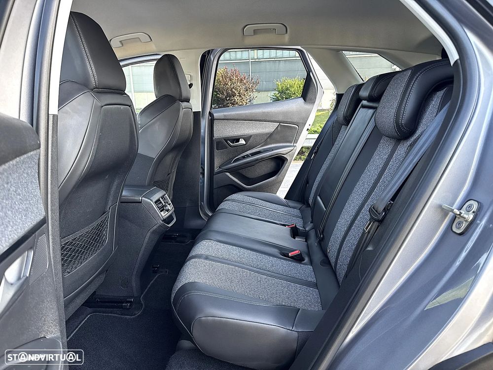 Peugeot 3008 BlueHDi 130 Stop & Start Allure - 23