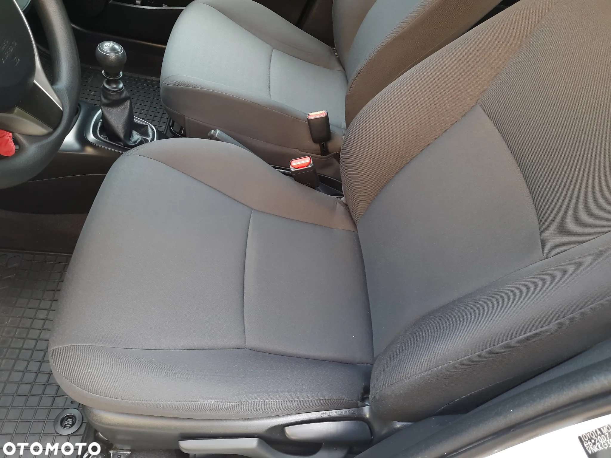 Toyota Yaris 1.5 Active - 9