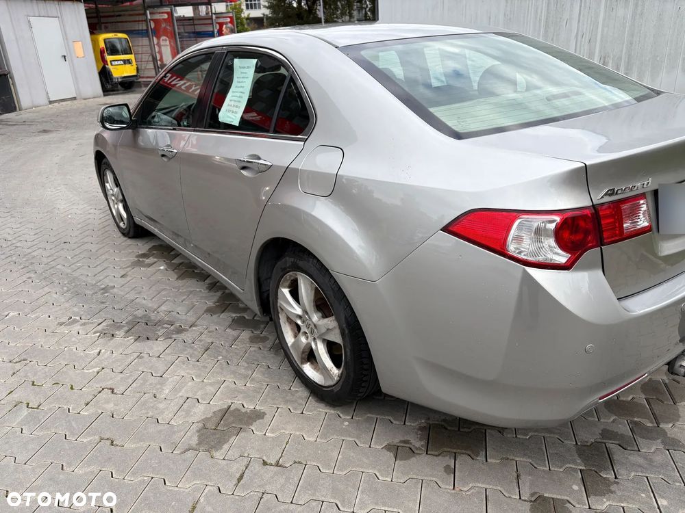 Honda Accord 2.0 Executive Nav - 13